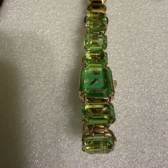 Swarovski Millenia Quartz Crystal Green Dial Ladies Watch - Picture 4 of 5